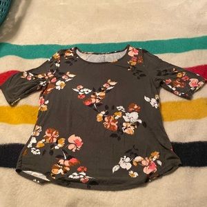 Apt 9 Half Sleeve Tee.